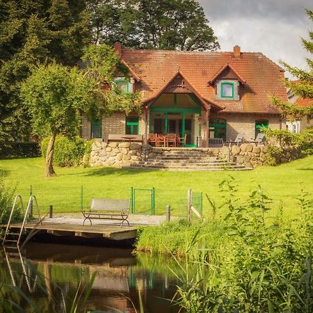 J1 Idyllisches Ferienhaus Mit Seeblick Julchendorf Экстерьер фото