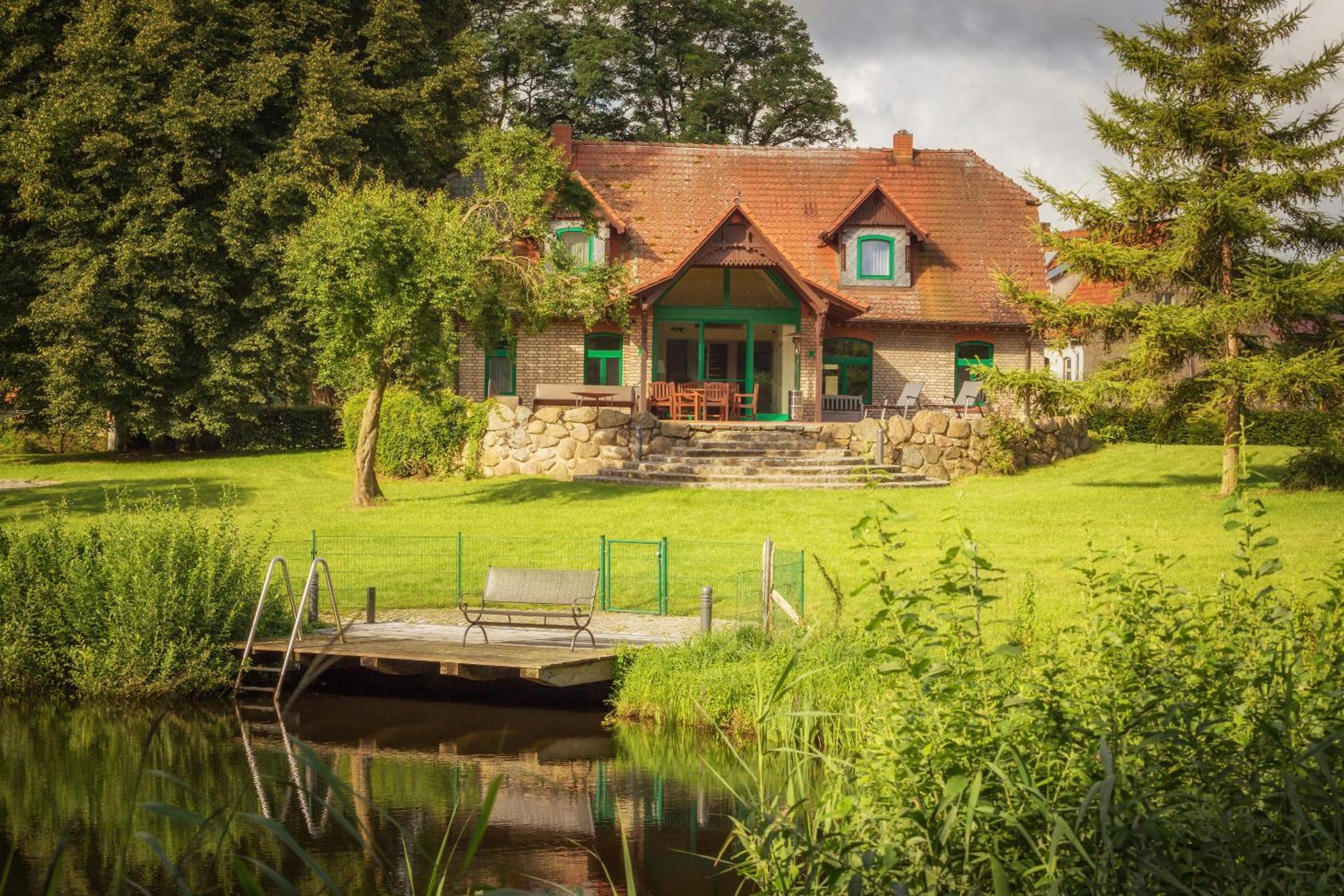 J1 Idyllisches Ferienhaus Mit Seeblick Julchendorf Экстерьер фото